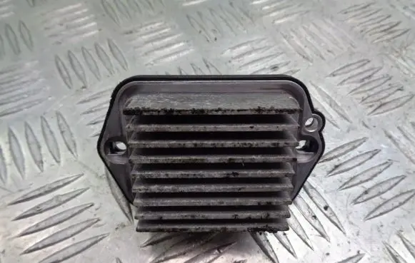 Mazda 6 Heater blower fan relay 