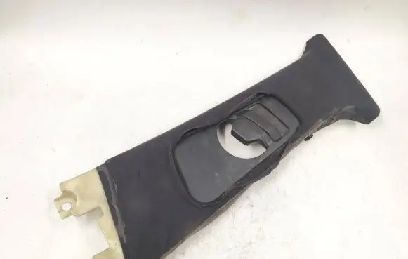 BMW 3 E46 (B) pillar trim (top) 8193779