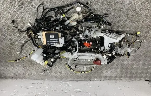 Toyota Auris E180 Other wiring loom 8922102480