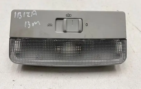 Seat Ibiza IV (6J,6P) Front seat light 6Q0947105M PA66MD40 0887000