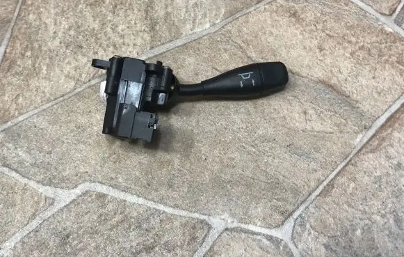Mercedes-Benz ML W164 Steering wheel adjustment handle/lever A1645403245