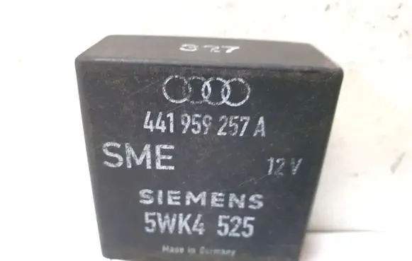 Audi A4 S4 B6 8E 8H Other relay