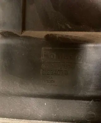 Volvo XC70 Battery tray 31294077