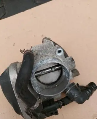 Opel Astra H Throttle body valve 55560398 A2C53119795