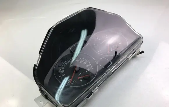 Volvo XC70 Speedometer (instrument cluster) 30765311