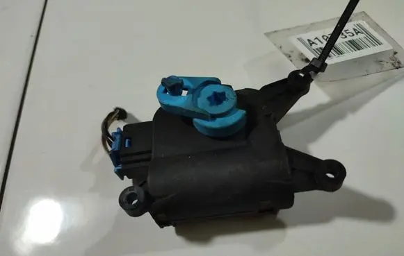 Seat Toledo III (5P) Air flap motor/actuator 0132801343