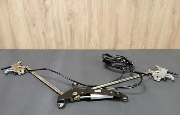 Mercedes-Benz SLK R170 Convertible roof lock latch cylinder 1707900071 A1707900071 A1708000072