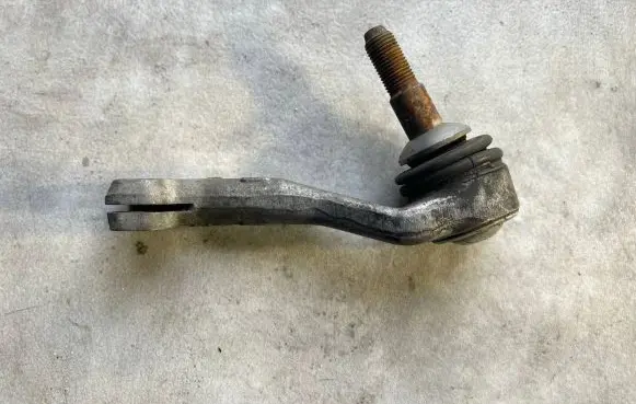 BMW 3 F30 F35 F31 Steering tie rod end 6799967