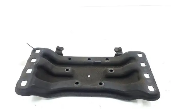 Gearbox mounting bracket