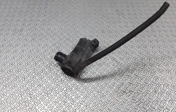 Volvo S60 Windscreen/windshield washer pump 9169611