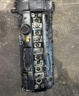 BMW 5 E39 Rocker cam cover 1703341 1928402937