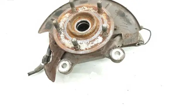 Chrysler Town & Country V Front wheel hub 04743576AB