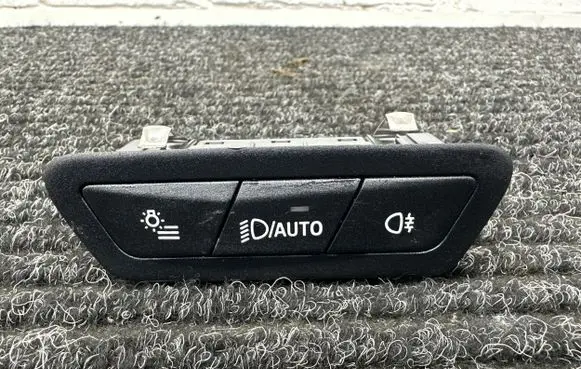 BMW iX Electric window control switch 25496912 B021202S 5A49FF002