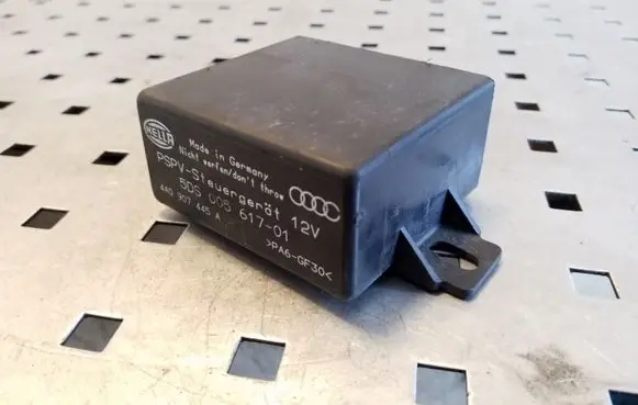 Audi A8 S8 D2 4D Wing mirror control module 5DS00561701 4A0907445A