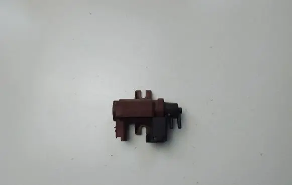 Volvo S80 Turbo solenoid valve 6g909e882