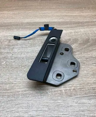 BMW 4 F32 F33 Convertible roof lock/latch 7290347