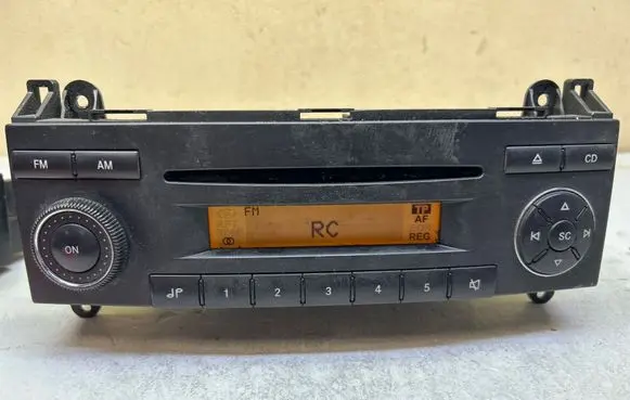 Mercedes-Benz Sprinter W906 Radio/CD/DVD/GPS head unit A9068200886 75042307 7076KP075042307