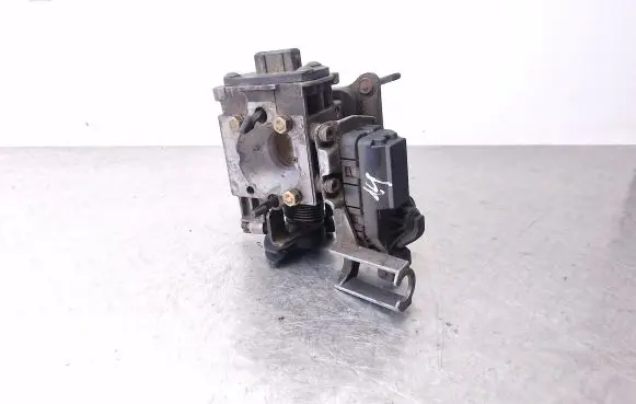 Volkswagen Golf III Throttle valve 030133023F
