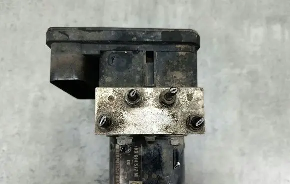 Volkswagen Touran I ABS Pump