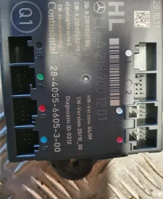Mercedes-Benz CLS C218 X218 Door control unit/module A2189001201
