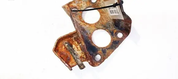 Volkswagen Golf IV Bracket in trunk/boot 