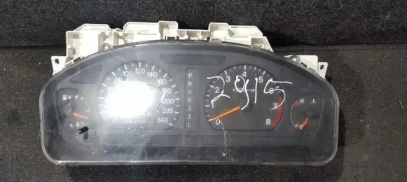 Mitsubishi Galant Speedometer (instrument cluster) mr381823 r5a157390-4472