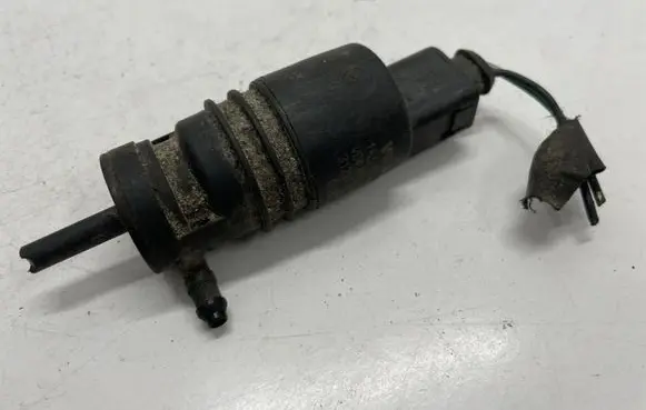 Audi A4 S4 B8 8K Windscreen/windshield washer pump 1K5955651