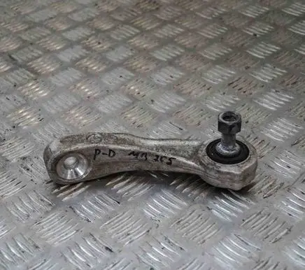 Mercedes-Benz C W205 Front anti-roll bar/stabilizer link A2053230817