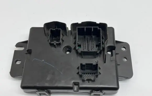 Chrysler Pacifica Air conditioner control unit module P52080481AC TAC293451D0575 111121