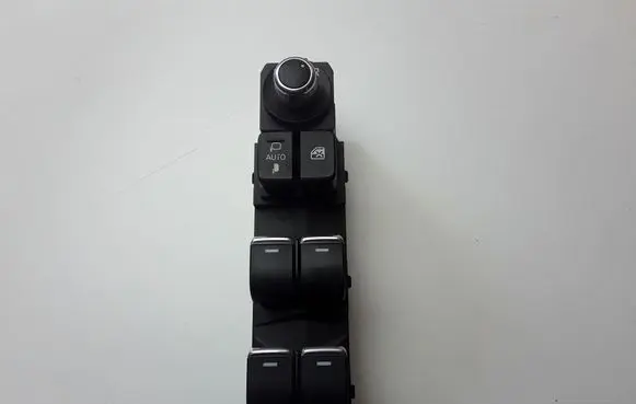 Mazda 6 Electric window control switch GR8C66350A