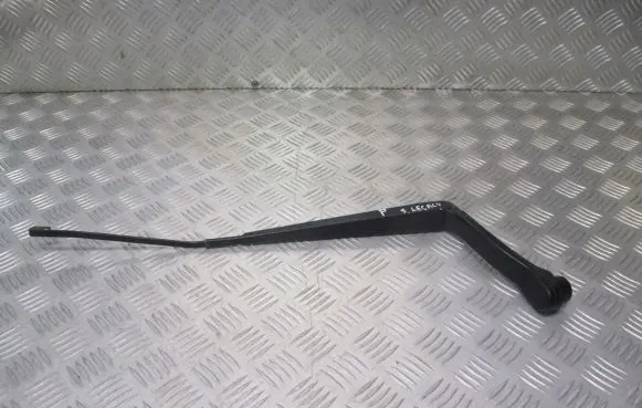 Subaru Legacy Front wiper blade arm