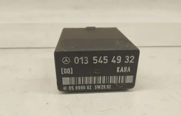 Mercedes-Benz E W124 Other relay 0135454932