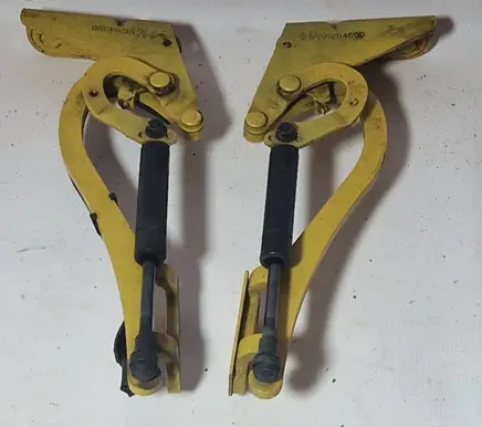 Renault Megane I Tailgate/trunk/boot hinge 828459d 828460d