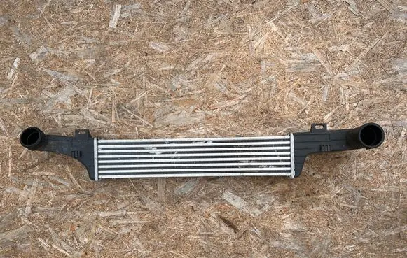 Mercedes-Benz E W210 Intercooler radiator A2108890336 TLD024