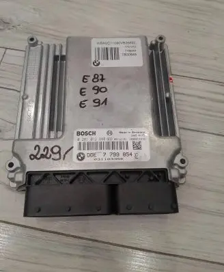 BMW 1 E81 E87 Engine control unit/module ECU 0281012880