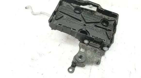 Renault Captur Battery box tray brak