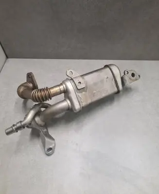 Renault Scenic III - Grand scenic III EGR valve cooler 147350364R