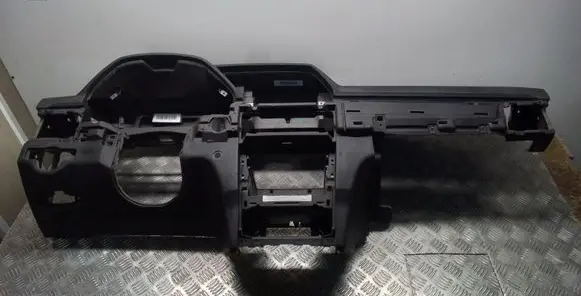 Mercedes-Benz GLK (X204) Dashboard 