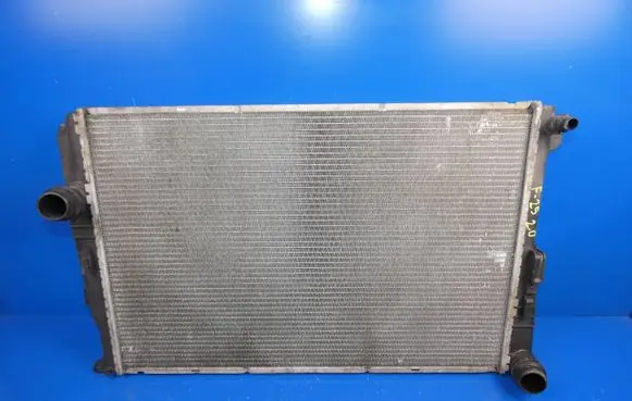BMW X3 F25 Coolant radiator 7823568 T568028149 73912311
