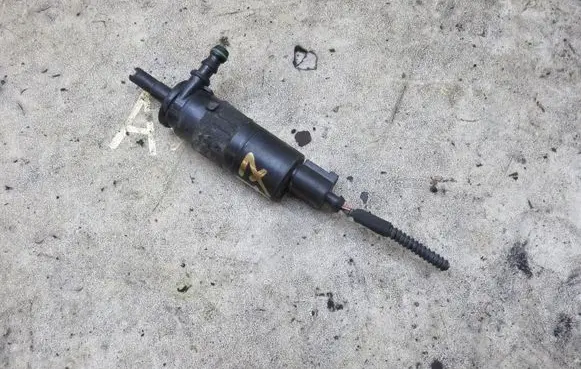 Audi A7 S7 4G Windscreen/windshield washer pump 3B7955681