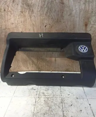 Volkswagen Golf IV Engine cover (trim) 036103925