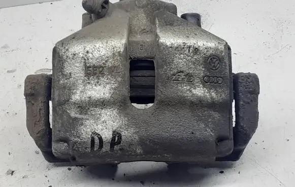 Volkswagen PASSAT B6 Front brake caliper