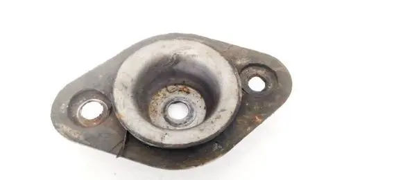 Volvo S70 V70 V70 XC Engine mount bracket