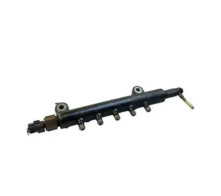 Nissan X-Trail T30 Fuel main line pipe
