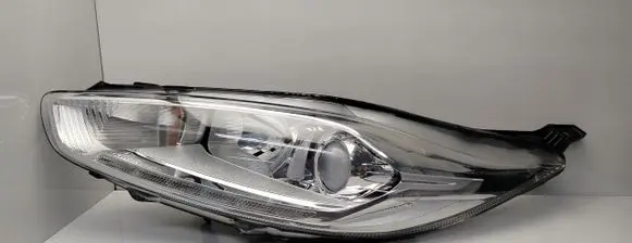Ford Fiesta Headlight/headlamp 