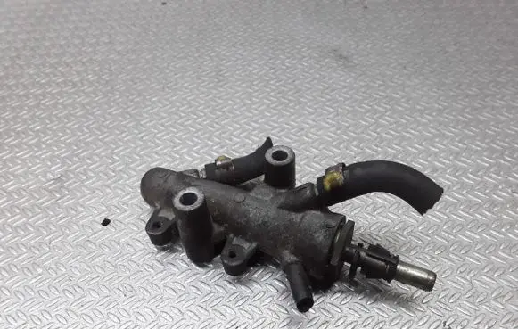Opel Zafira B Fuel distributor 55188200