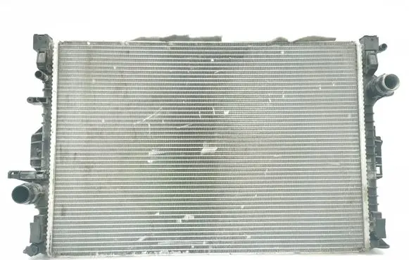 Ford Focus Coolant radiator 6G918005FD 8V618C342GC