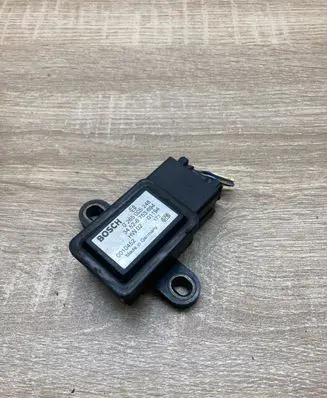 BMW 5 E39 ESP acceleration yaw rate sensor 6753694 0265005248