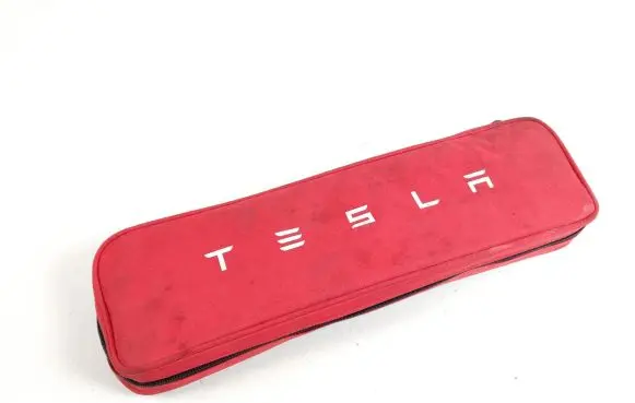 Tesla Model 3 First aid kit 
