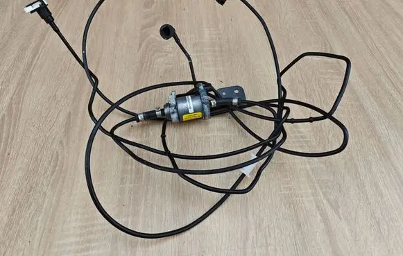 BMW 8 G16 Webasto auxiliary heater fuel pump 9320479